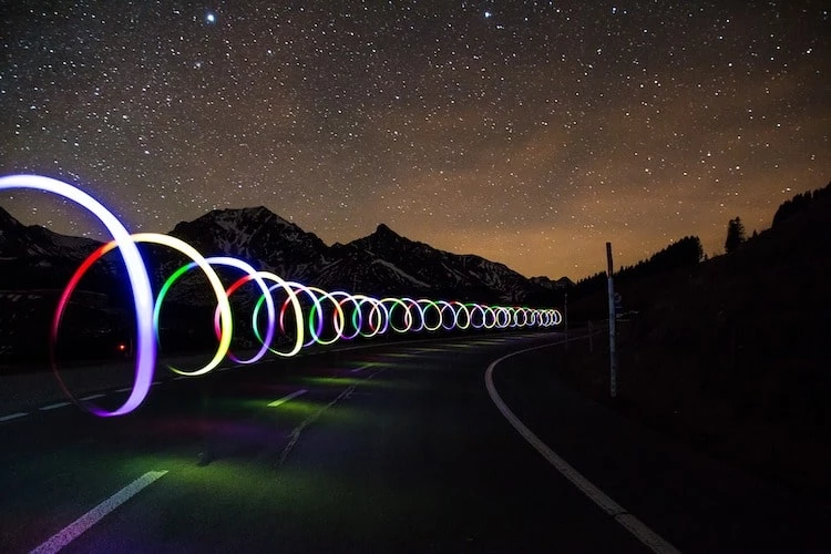 11 Tips to Create Incredible Light Graffiti Photos